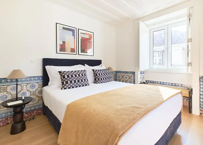 Ando Living - Santa Justa 79 House 4* Лиссабон