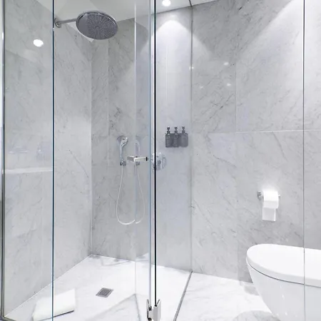 Apartahotel Ando Living - Santa Justa 79 House