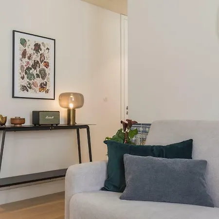 Ando Living - Santa Justa 79 House 4* Lisboa