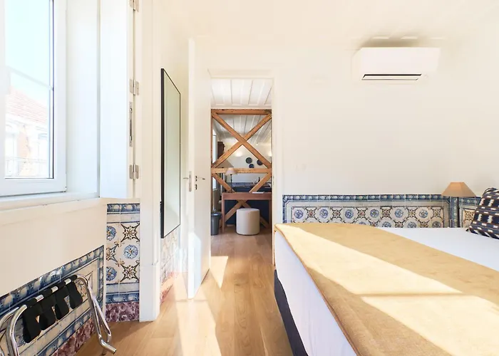 Ando Living - Santa Justa 79 House Aparthotel