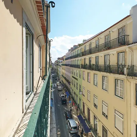 Ando Living - Santa Justa 79 House リスボン