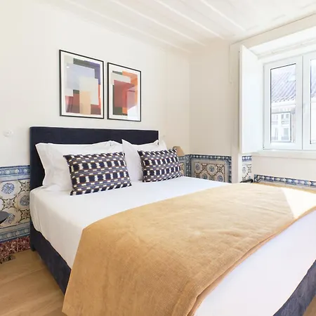 Ando Living - Santa Justa 79 House 4* リスボン